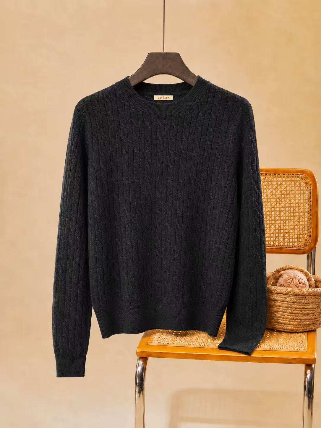 YWÉRA 100% Cashmere Cable-Knit Sweater