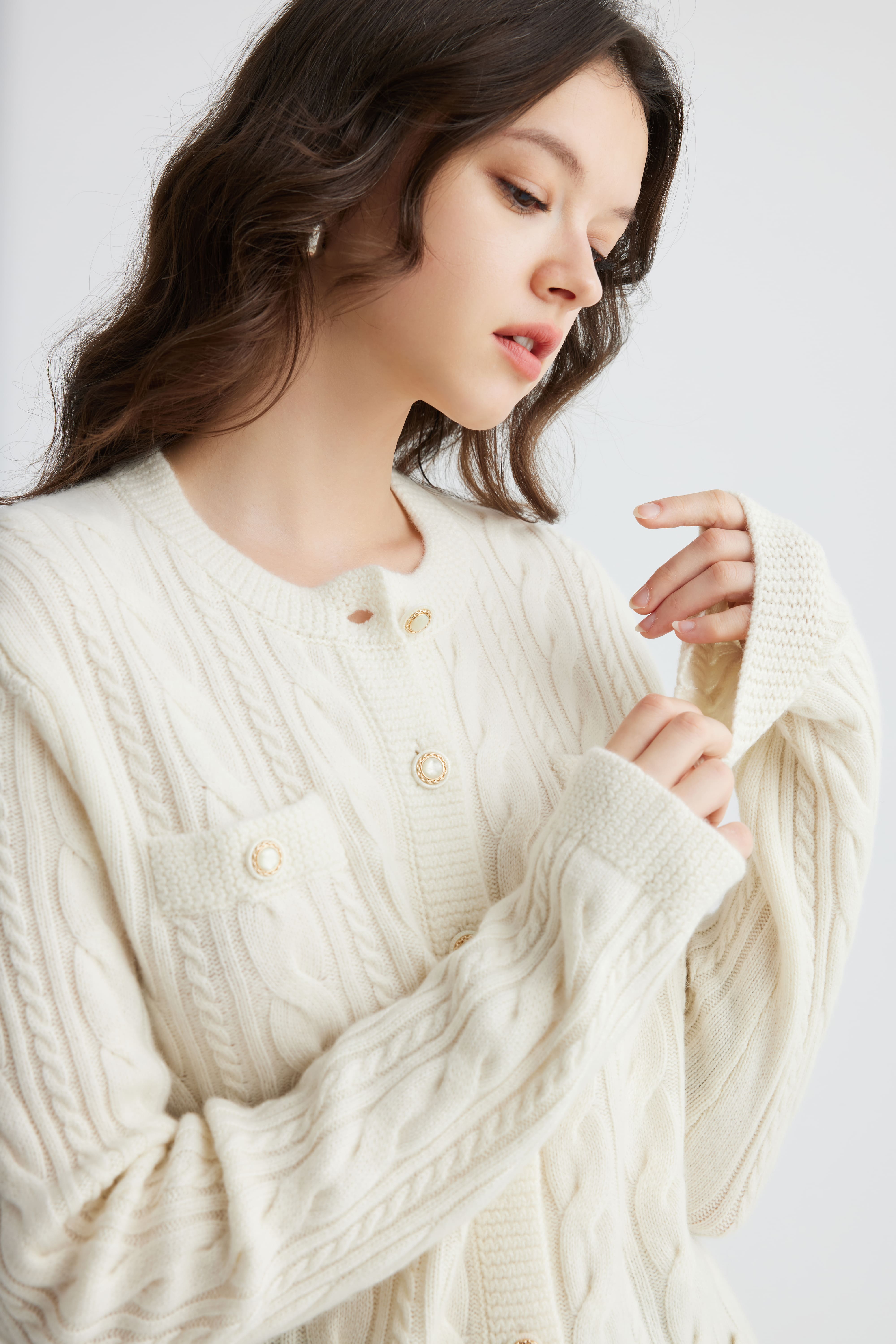 YWÉRA 100% Cashmere Cable-Knit Cardigan — White