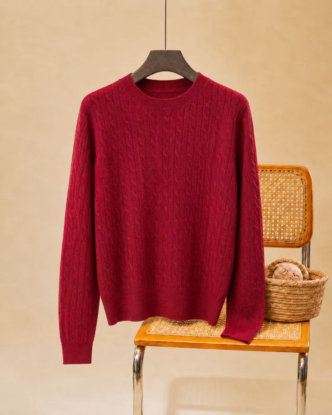 YWÉRA 100% Cashmere Cable-Knit Sweater