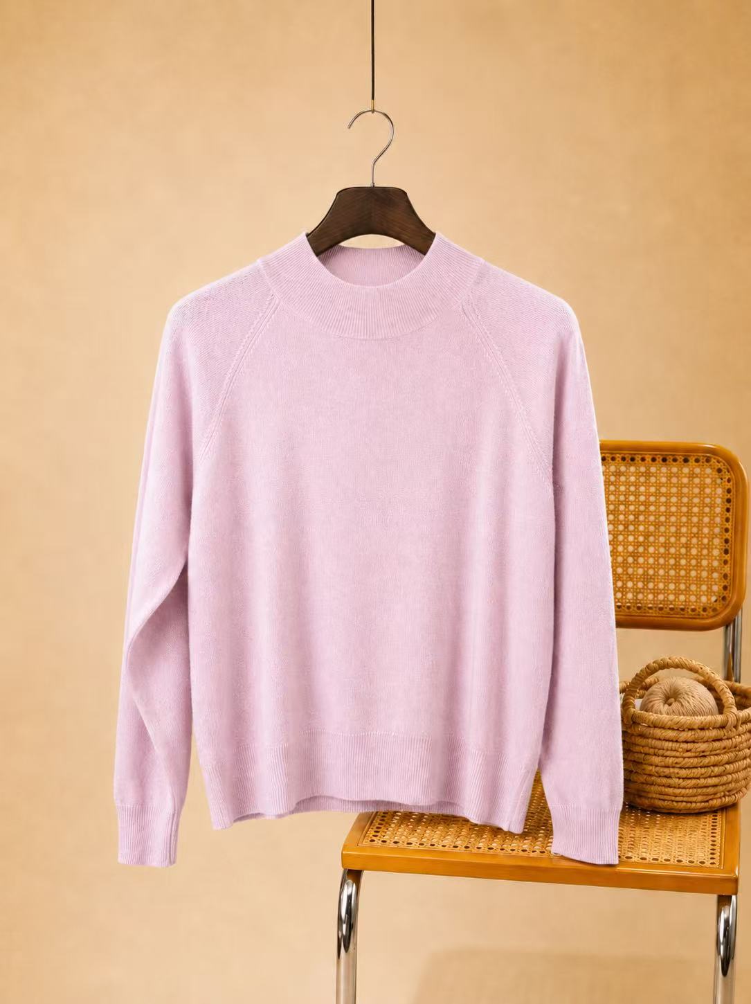 YWÉRA Pure Cashmere Women’s Classic Crewneck Sweater