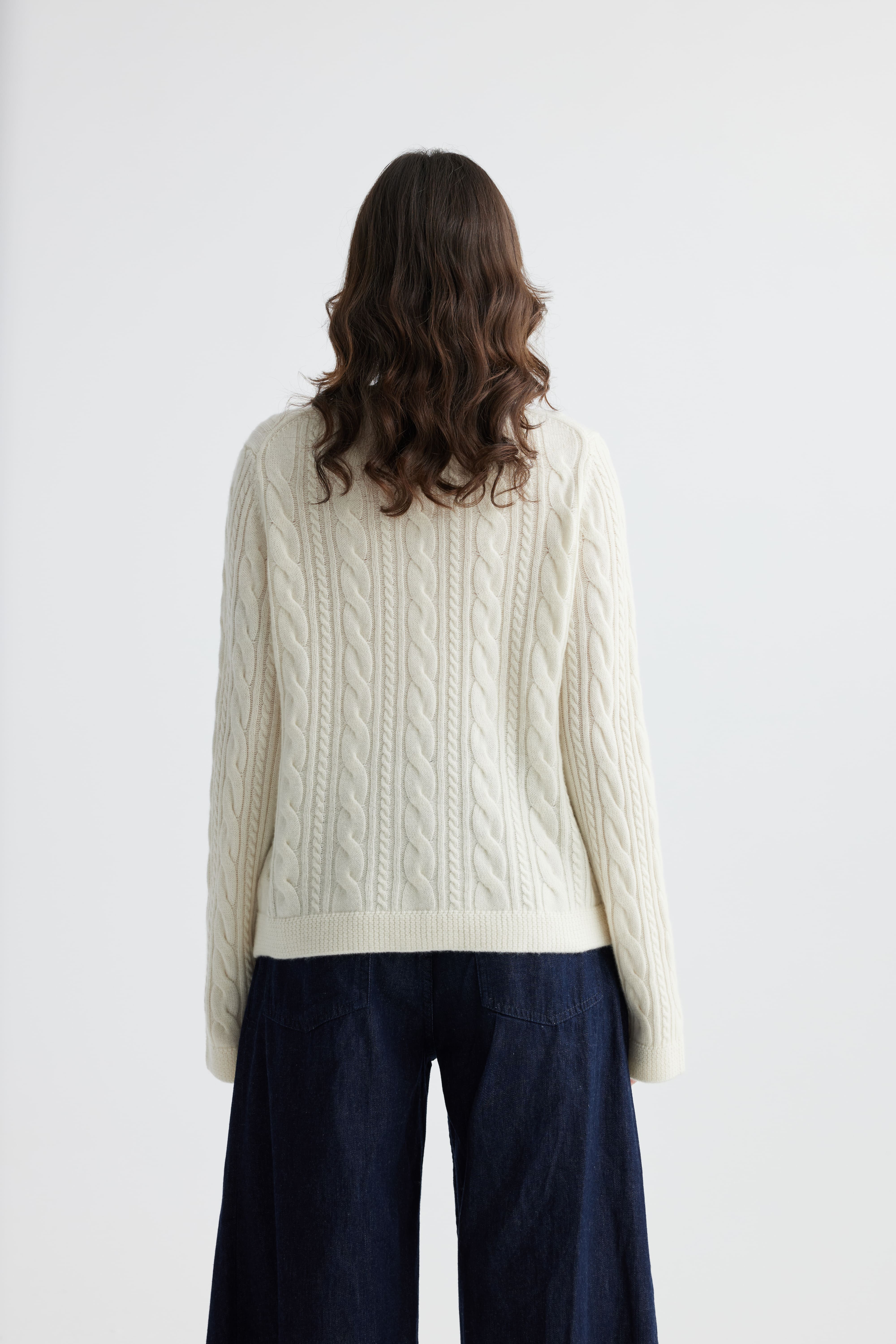 YWÉRA 100% Cashmere Cable-Knit Cardigan — White