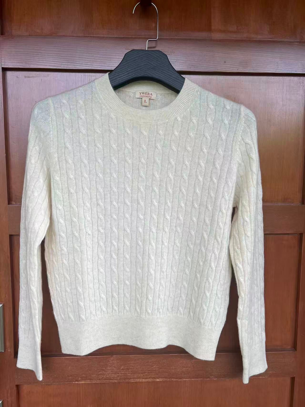 YWÉRA 100% Cashmere Cable-Knit Sweater