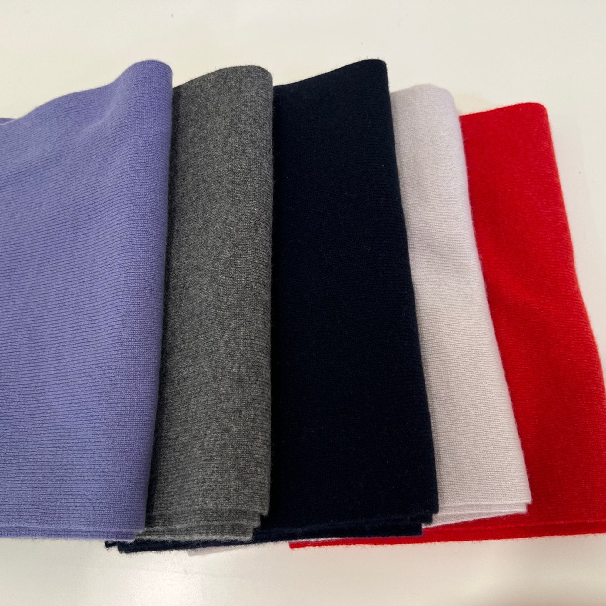 YWÉRA Pure Cashmere Scarf