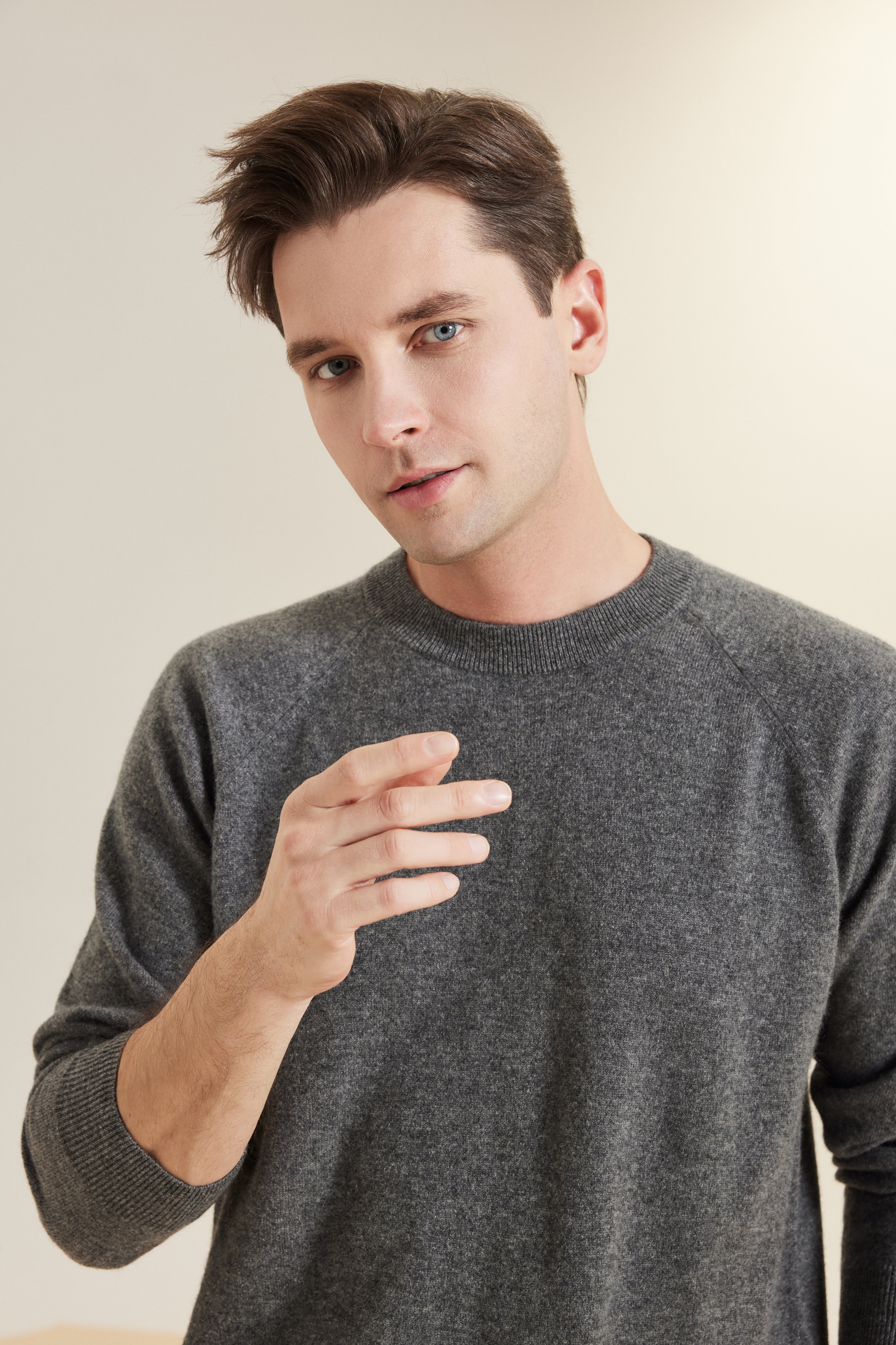 YWÉRA 100% Pure Cashmere Men’s Classic Crewneck Sweater